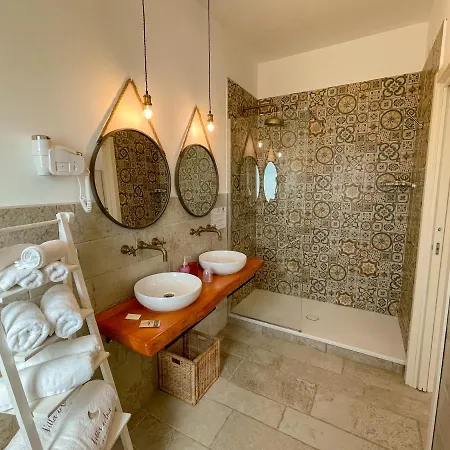 Bed & Breakfast De Lua Boutique 4*