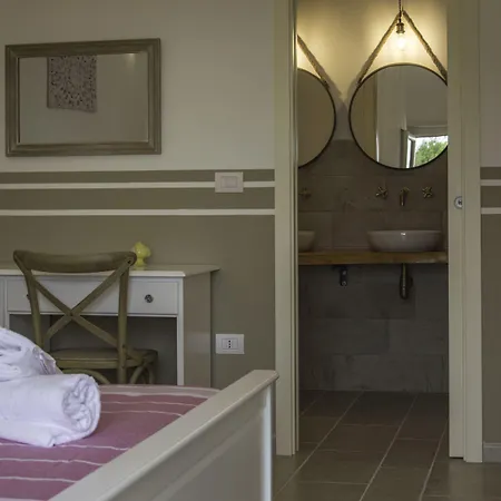 De Lua Boutique Bed & Breakfast 4*