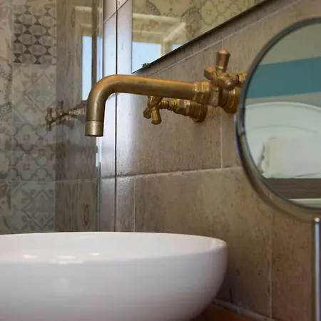 Bed & Breakfast De Lua Boutique 4*