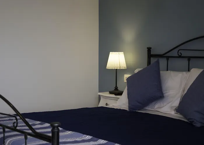 לינה וארוחת בוקר De Lua Boutique