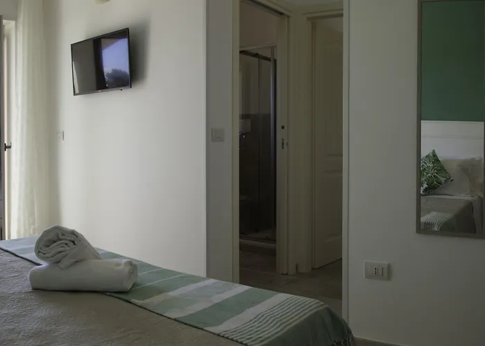 לינה וארוחת בוקר De Lua Boutique 4*