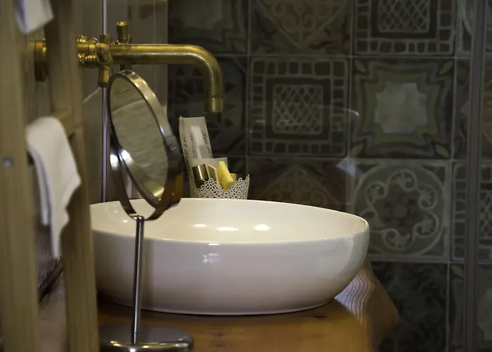 לינה וארוחת בוקר De Lua Boutique לפוראנו