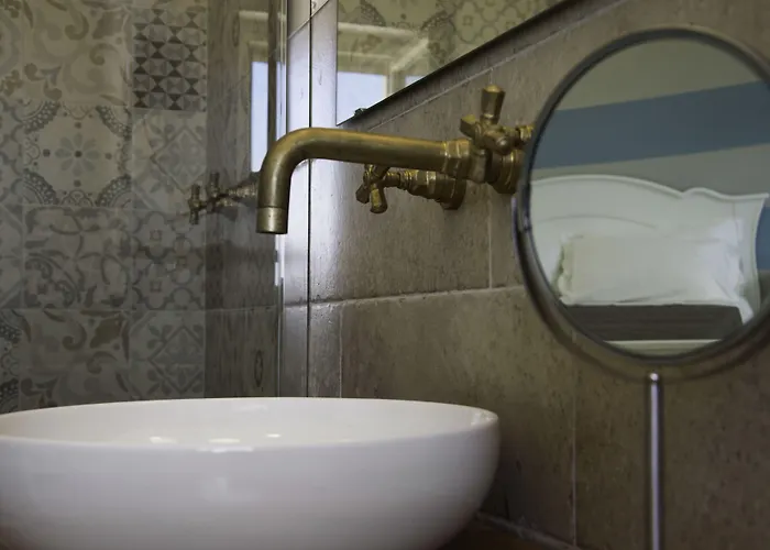 לינה וארוחת בוקר De Lua Boutique