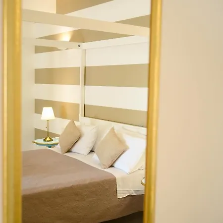 De Lua Boutique 4*