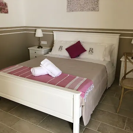 De Lua Boutique Couette-café Leporano